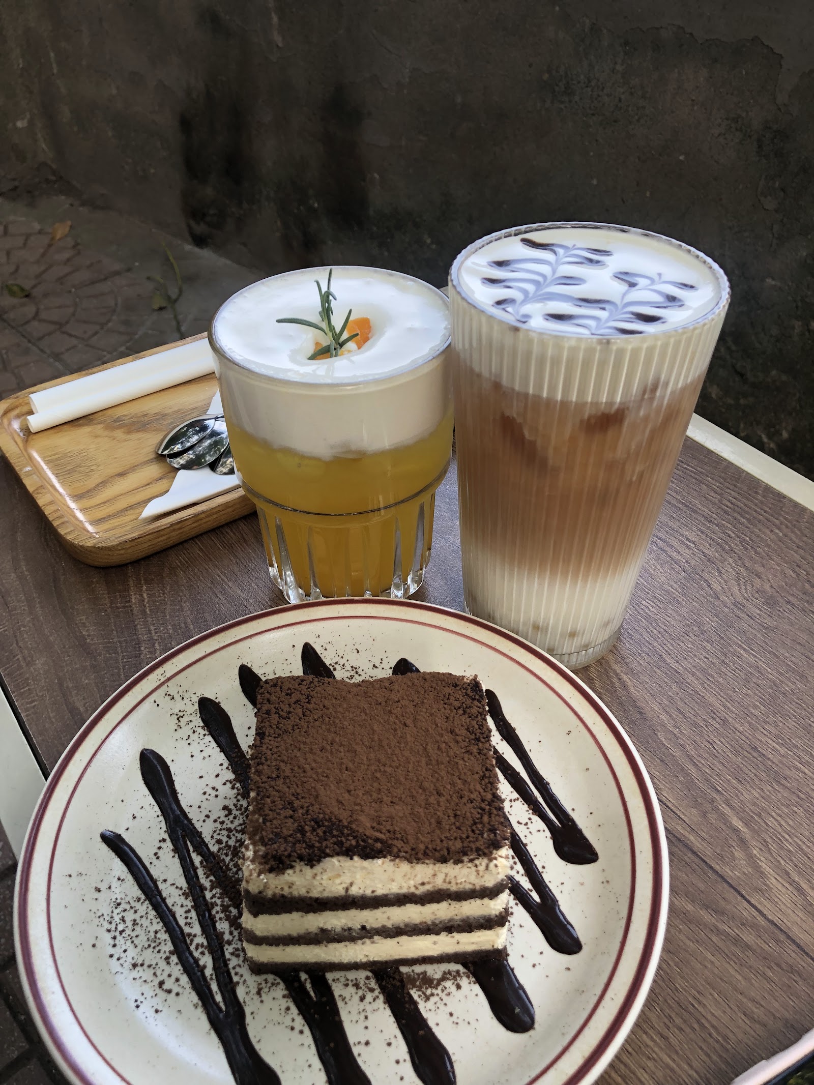 9room Cafe & Decor