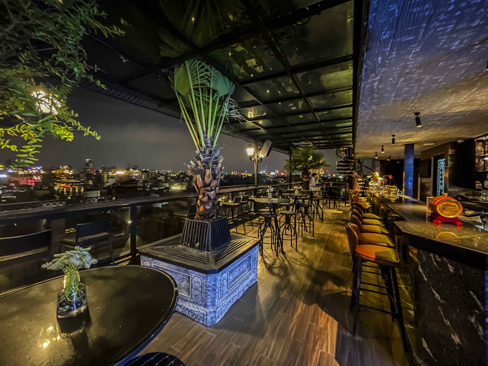 Diamond Sky Bar