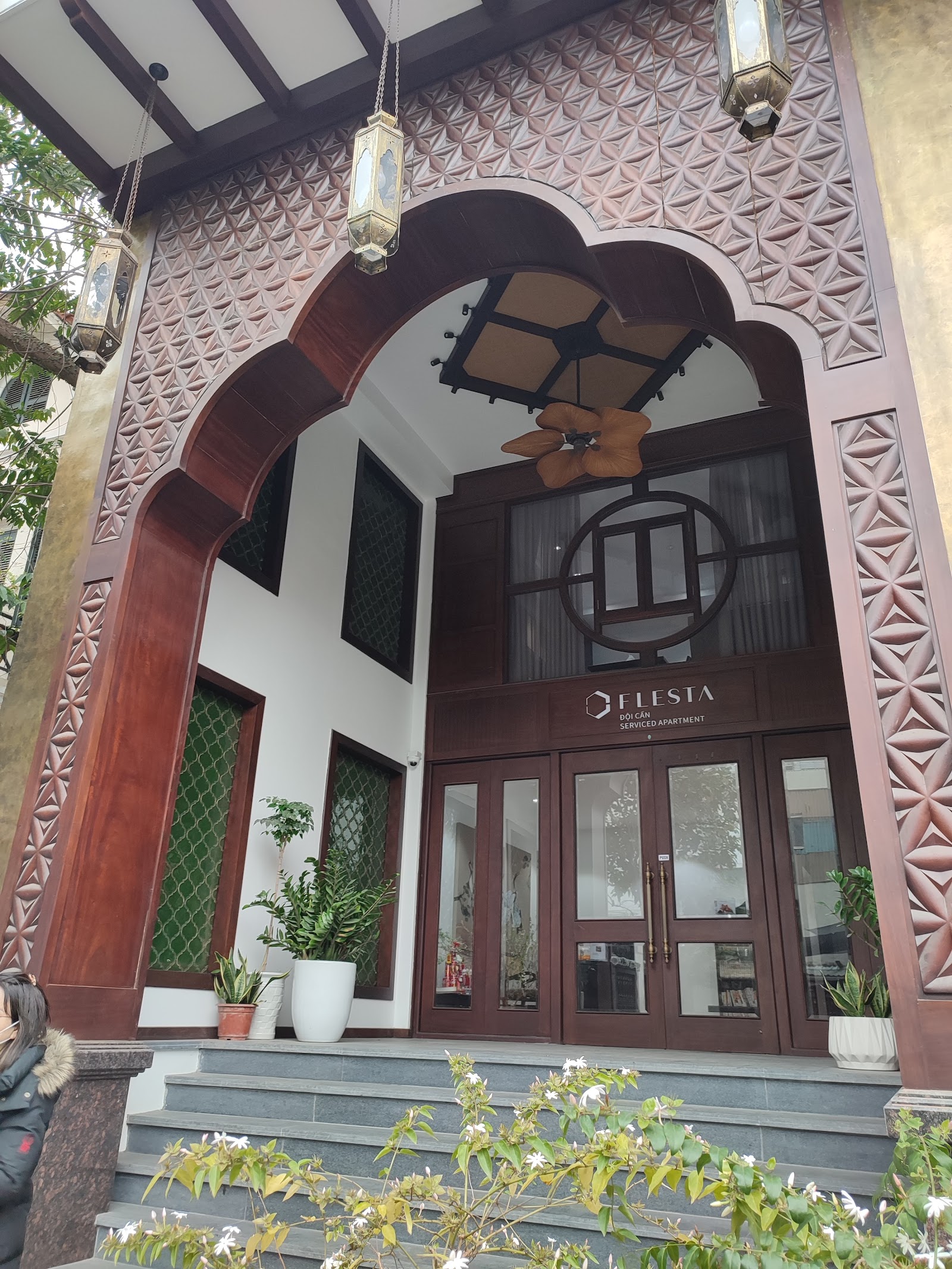 FLESTA Đội Cấn Serviced Apartment & Hotel