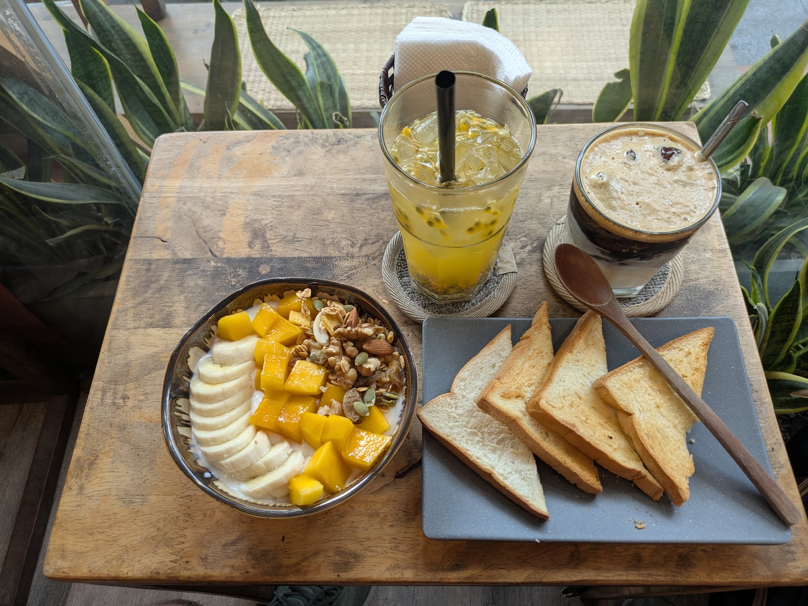 Hino Cafe by La Capo Cafe