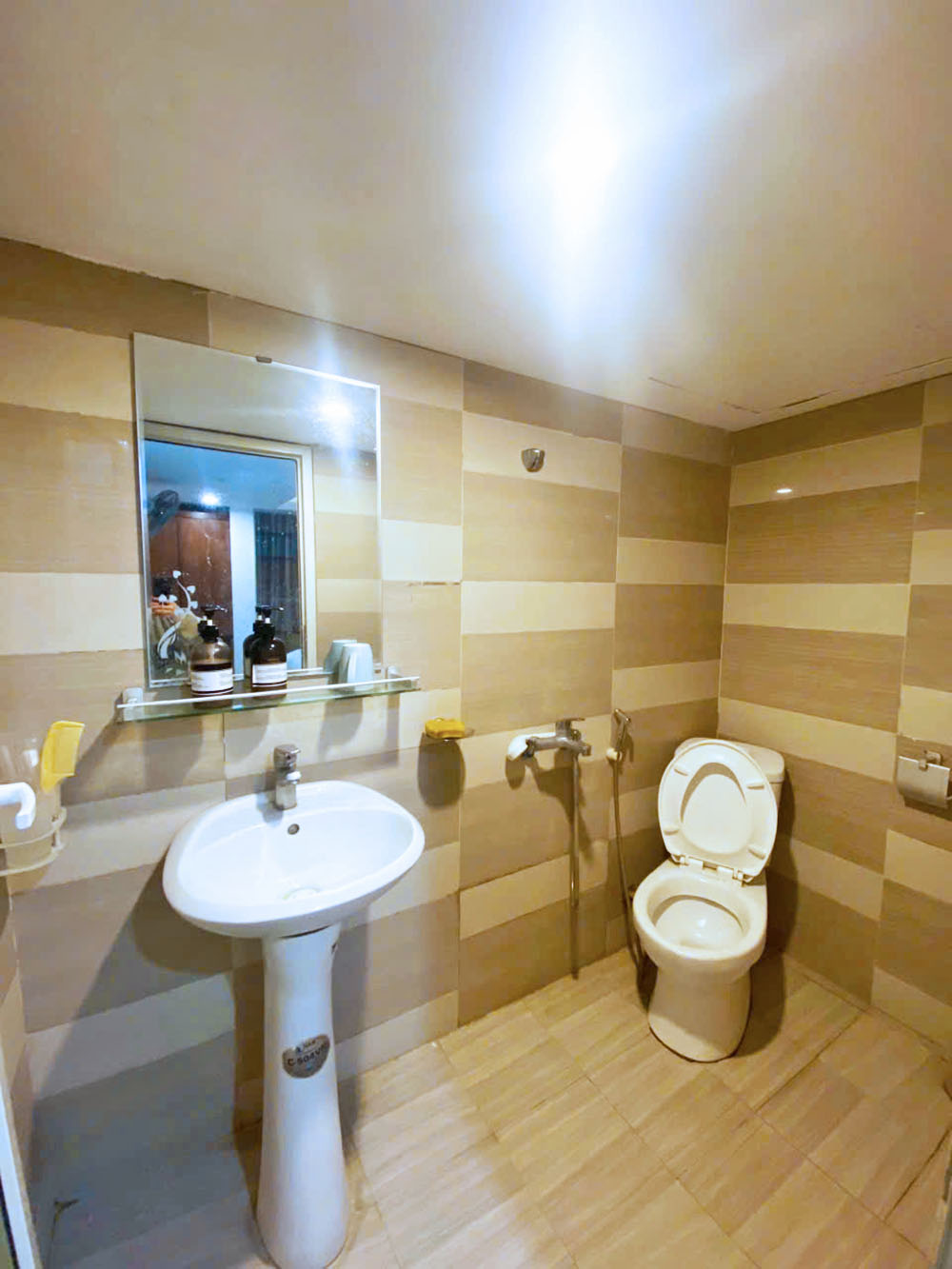 Nhà nghỉ Hà Nội Vàng