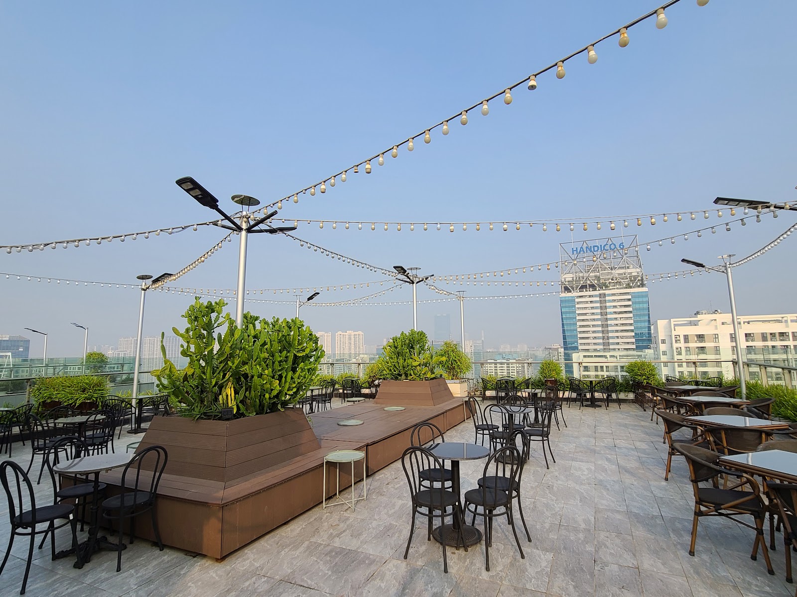 Trill Rooftop Cafe